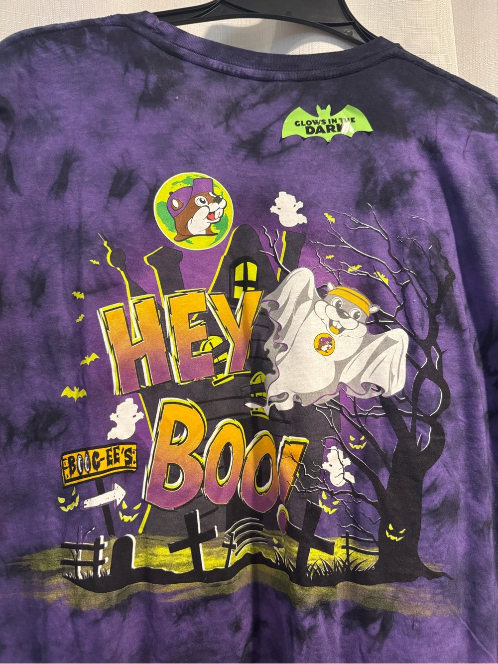 Buc-ee’s Purple Tie-Dye Halloween T-Shirt Glow In The Dark